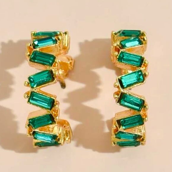 Jewelry - Emerald Green Gold Hoop Earrings